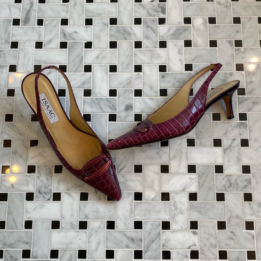 Isaac Mizrahi kitten heel sling backs